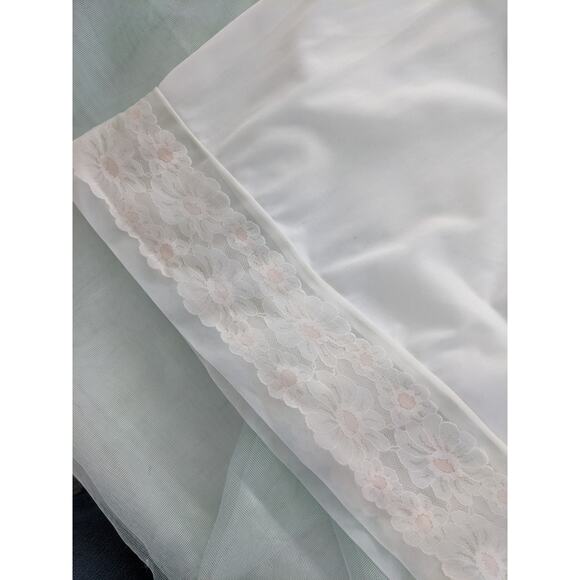 Vintage 1960s Vanity Fair Sz 36 Daisy Flower Lace Slip - Picture 8 of 8